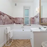 Luxurious & Unique Mickiewicza Cracow By Renters Prestige *
